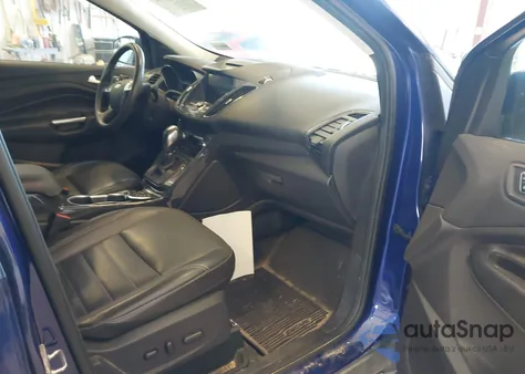 2016 Ford Escape Titanium z USA, uszkodzony, nr VIN 1FMCU9JX4GUA37696